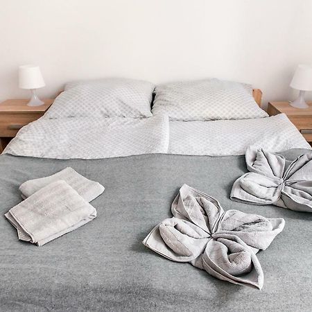 Апартаменты Apartament Na Wyspie Piasek Клодзко Экстерьер фото