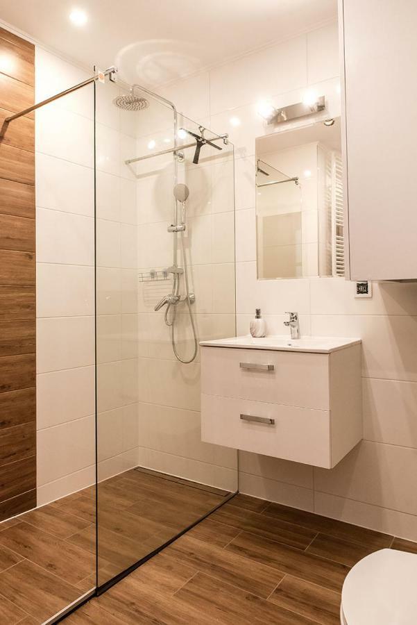 Апартаменты Apartament Na Wyspie Piasek Клодзко Экстерьер фото