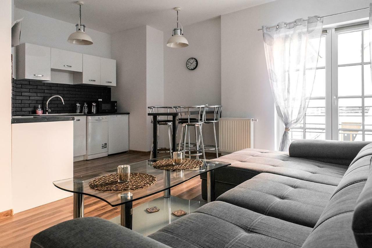 Апартаменты Apartament Na Wyspie Piasek Клодзко Экстерьер фото
